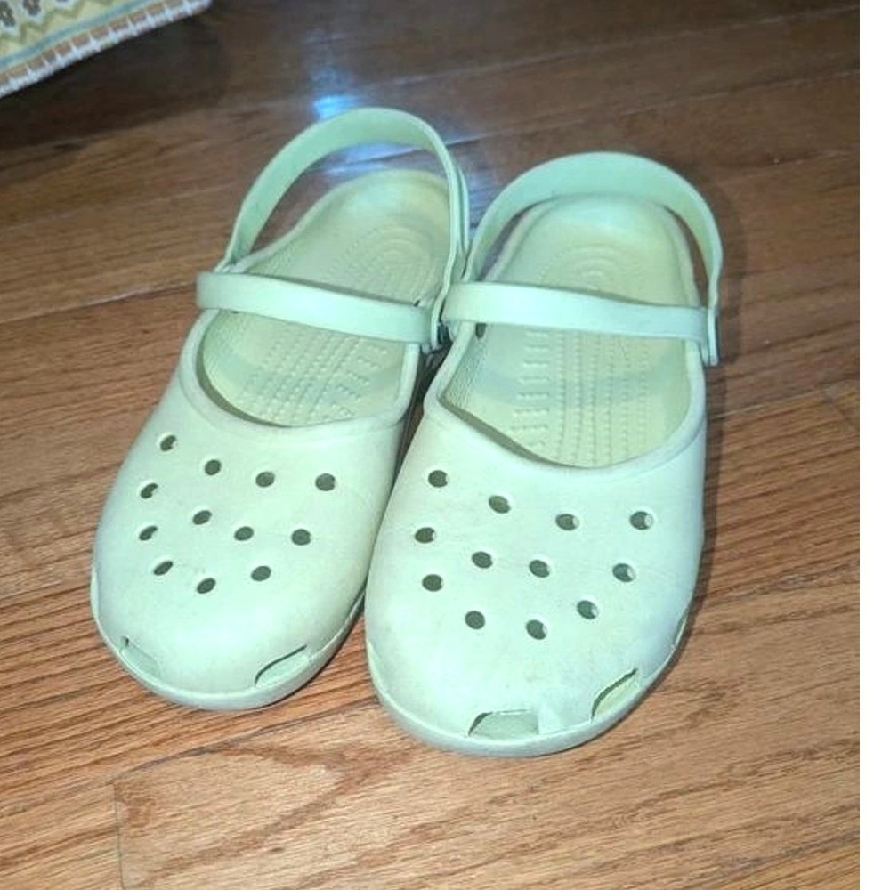 Crocs Mary Jane Celery Green Women's 9 Ballet Strap Clogs Y2K